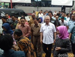 Ke Cirebon, Mendag Blusukan ke Pasar Cek Harga Beras