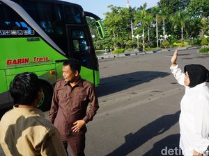 Wali Kota Risma Luluskan Puluhan PMKS yang Dirawat di Liponsos Wali Kota Risma Luluskan Puluhan PMKS yang Dirawat di Liponsos