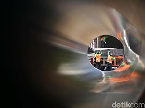 Mengintip Aktivitas Pabrik Pipa di Cibitung Mengintip Aktivitas Pabrik Pipa di Cibitung