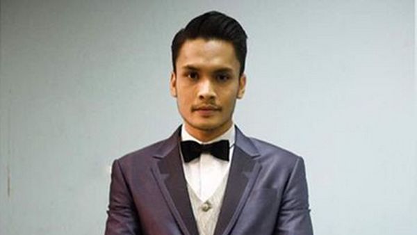 Kemesraan Randy Pangalila dan Calon Istri Bulenya