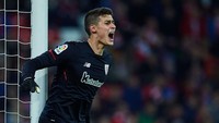 Kepa Arrizabalaga. Kiper yang sempat santer dikaitkan dengan Real Madrid ini baru saja pulih dari cedera metatarsal. Menurut Transfermarkt, pemain Athletic Bilbao itu absen 56 hari pada periode 8 Desember-2 Februari. (Foto: Juan Manuel Serrano Arce/Getty Images)