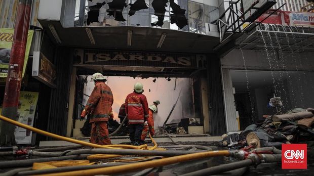 Kronologi Kebakaran Toko di Pasar Baru Jakarta