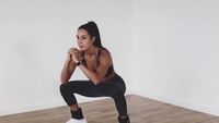 Foto: Kayla Itsines, Pelatih Kebugaran dengan Kekayaan Rp 630 Miliar