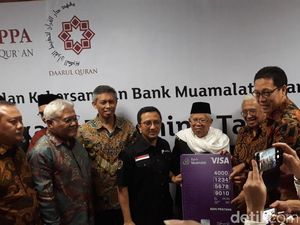 Usai Salat, Ribuan Jemaah Yusuf Mansur Buka Tabungan Bank Muamalat