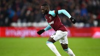 Dari West Ham United ada Arthur Masuaku. Dia melakukan 59 persen dribel sukses, rata-rata 4,3 setiap laga. (Foto: Julian Finney/Getty Images)