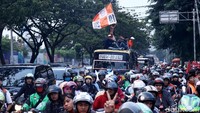 Jakmania terus berdatangan ke SUGBK, Senayan, Jakarta, Rabu (28/2/2018).