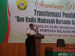 Anies Janji Tingkatkan Kesejahteraan Guru Madrasah