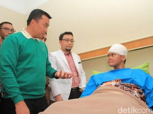 Menpora Optimistis Atlet Dayung yang Tersetrum Bisa Turun di Asian Games Menpora Optimistis Atlet Dayung yang Tersetrum Bisa Turun di Asian Games