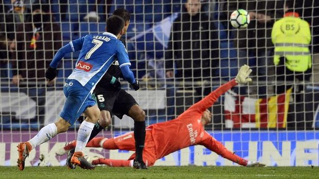Gol Espanyol di menit akhir membuat Real Madrid kehilangan poin di La Liga.
