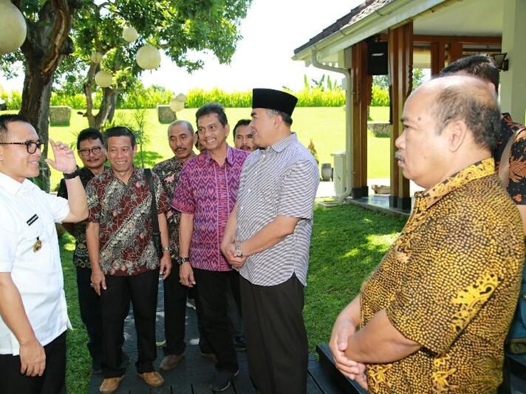 Bupati Jepara Kepincut Belajar Pariwisata Ke Banyuwangi Bupati Jepara Kepincut Belajar Pariwisata Ke Banyuwangi