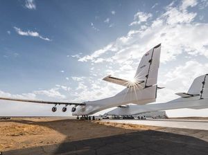 Mengintip Uji Coba Stratolaunch, Pesawat Terbesar Sejagat
