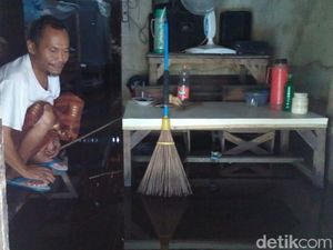 Korban Banjir Di Demak Kesulitan Dapatkan Bahan Makanan