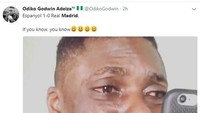 Kesedihan juga bisa merasuki fans Madrid saat melihat kabar timnya kalah di penghujung laga lewat telepon pintar. (Foto: Twitter)