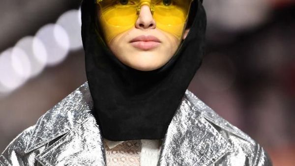 Tren Hijab Topi Baseball yang Dipakai Dior Hingga Vivi Zubedi