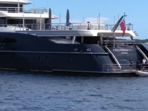 Jeroan Yacht yang Disita di Bali: Sauna, Bioskop, hingga Helipad Jeroan Yacht yang Disita di Bali: Sauna, Bioskop, hingga Helipad