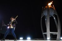 Ini Tae Hwan, Bocah yang Jago Banget Main Gitar