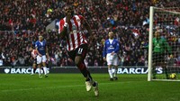 Darren Bent (24 gol) di Sunderland, Premier League 2009/2010. Selama karier Bent di sejumlah klub, musim perdana bersama Sunderland adalah yang paling produktif dengan pencapaian 24 gol. (Foto: Matthew Lewis/Getty Images)