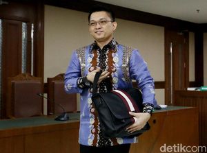 Ingin Maju Pilkada, Eks Terpidana Suap Selamatkan Ibu Gugat UU ke MK