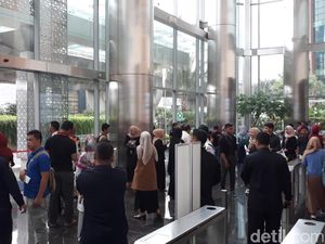 Yusuf Mansur Ajak Ratusan Orang Buka Tabungan di Bank Muamalat