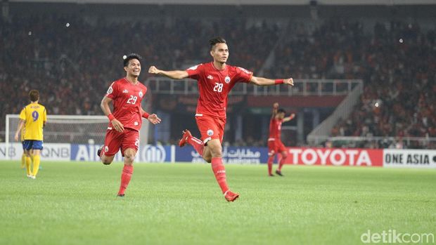 Simic Hat-trick, Persija Hajar Tampines Rovers