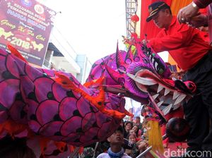 Ritual Naga Buka Mata Awali Perayaan Cap Go Meh di Pontianak