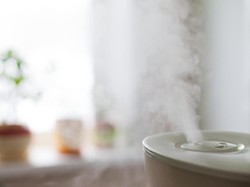 3 Pertimbangan Sebelum Pakai Humidifier di Kamar Anak