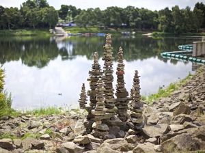 Kamu Nggak akan Nyangka Lihat Seni Batu Bersusun Ini