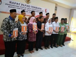 Belum Sampaikan Visi Misi, Paslon Pilbup Bojonegoro Pilih Blusukan