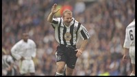 5. Alan Shearer. 441 laga, 260 gol = 0,59 gol per pertandingan. Foto: Shaun Botterill/Allsport