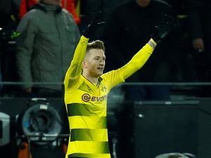 Dortmund Ikat Reus dengan Kontrak Baru