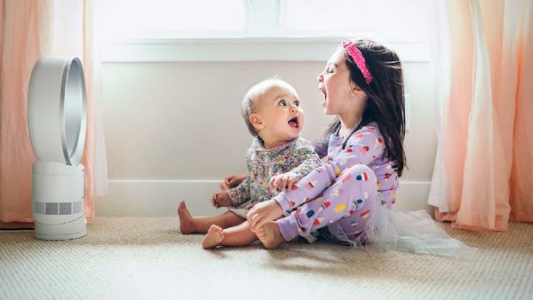 Senangnya Lihat Kakak dan Adik Akur Seperti Ini