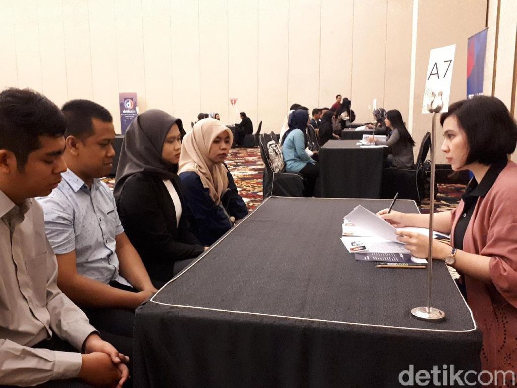 Suasana Hari Kedua Seleksi Digital Development Program di Bandung Suasana Hari Kedua Seleksi Digital Development Program di Bandung