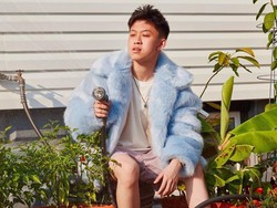 Tak Seperti Young Lex, Rich Brian Sportif Minta Maaf ke Fans K-Pop