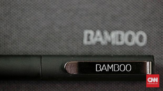 Menjajal Tablet Ubah Goresan di Kertas Jadi Format Digital