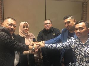 Evy Istri Gatot Pujo Cabut Laporan soal Razman Nasution Evy Istri Gatot Pujo Cabut Laporan soal Razman Nasution