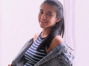Anaknya Sekolah Melalui Virtual, DJ Una Kerepotan Anaknya Sekolah Melalui Virtual, DJ Una Kerepotan