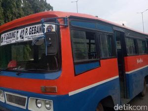Polisi: Bukan Loncat, Tofik Ditendang Rampok dari Metro Mini