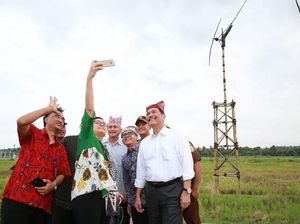 Tinjau Bandara Banyuwangi, Luhut dan Sri Mulyani Sempatkan Selfie