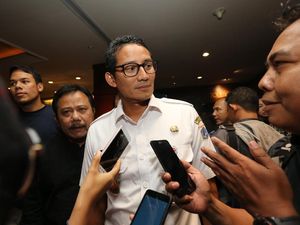 Sandi Perintahkan Lurah Cari Tempat Baru untuk PKL Melawai