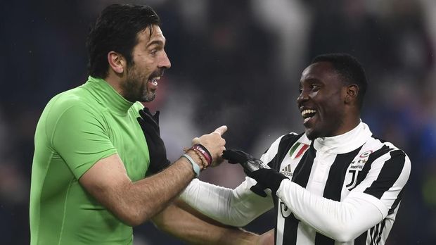 Gianluigi Buffon masih kesulitan meredam Cristiano Ronaldo.