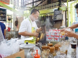Kopi Johny: Ini Kopi dan Bakpao Empuk yang Fenomenal Berkat Hotman Paris