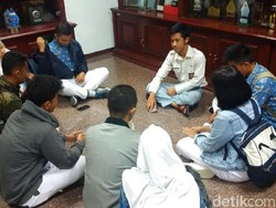 Dukungan Datang untuk 2 Siswa yang Dikeluarkan SMAN 1 Semarang