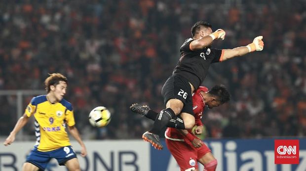 Lini pertahanan Persija akan sedikit berlubang karena absennya Jaimerson.