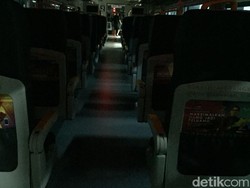 Kereta Bandara Mendadak Mati, Penumpang Komplain ke Petugas