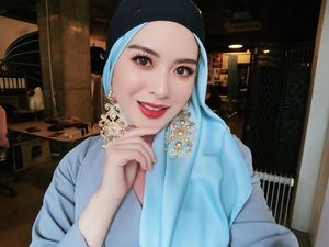 Selebgram Korea Ayana Moon Naik Bajaj, Cantiknya Bikin Meleleh