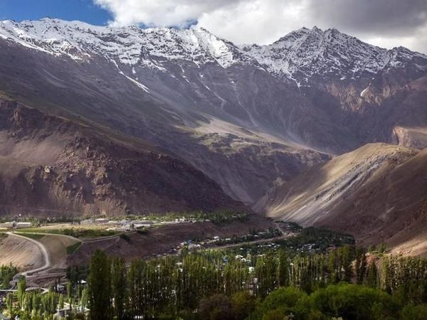 Potret Atap Dunia dari Tajikistan