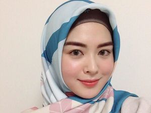 10 Inspirasi Gaya Hijab Segi Empat ala Hijabers Korea Ayana Moon 10 Inspirasi Gaya Hijab Segi Empat ala Hijabers Korea Ayana Moon