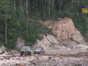 Akhirnya Jalan Trans Papua Barat Tersambung