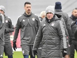 Van Gaal Dukung Heynckes Raih Treble Lagi Bersama Bayern