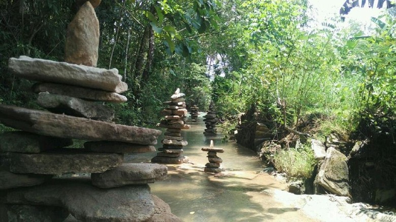 Batu bersusun di Desa Argodadi, Sedayu Bantul (Usman Hadi/detikcom) Batu bersusun di Desa Argodadi, Sedayu Bantul (Usman Hadi/detikcom)